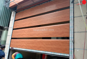 cua-cuon-lop-wasaki-3