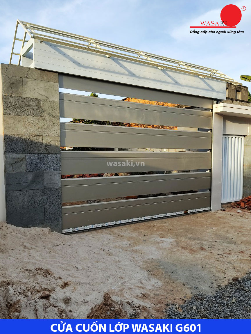 bao-gia-cua-cuon-lop-khe-thoang