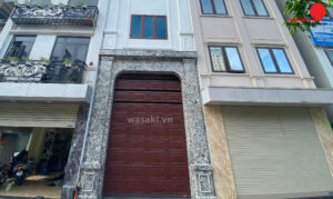 lap-cua-cuon-wasaki-cho-nha-co-gara-o-to