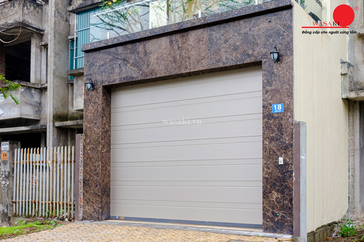 Nen-mua-cua-cuon-o-da-nang-cua-thuong-hieu-nao