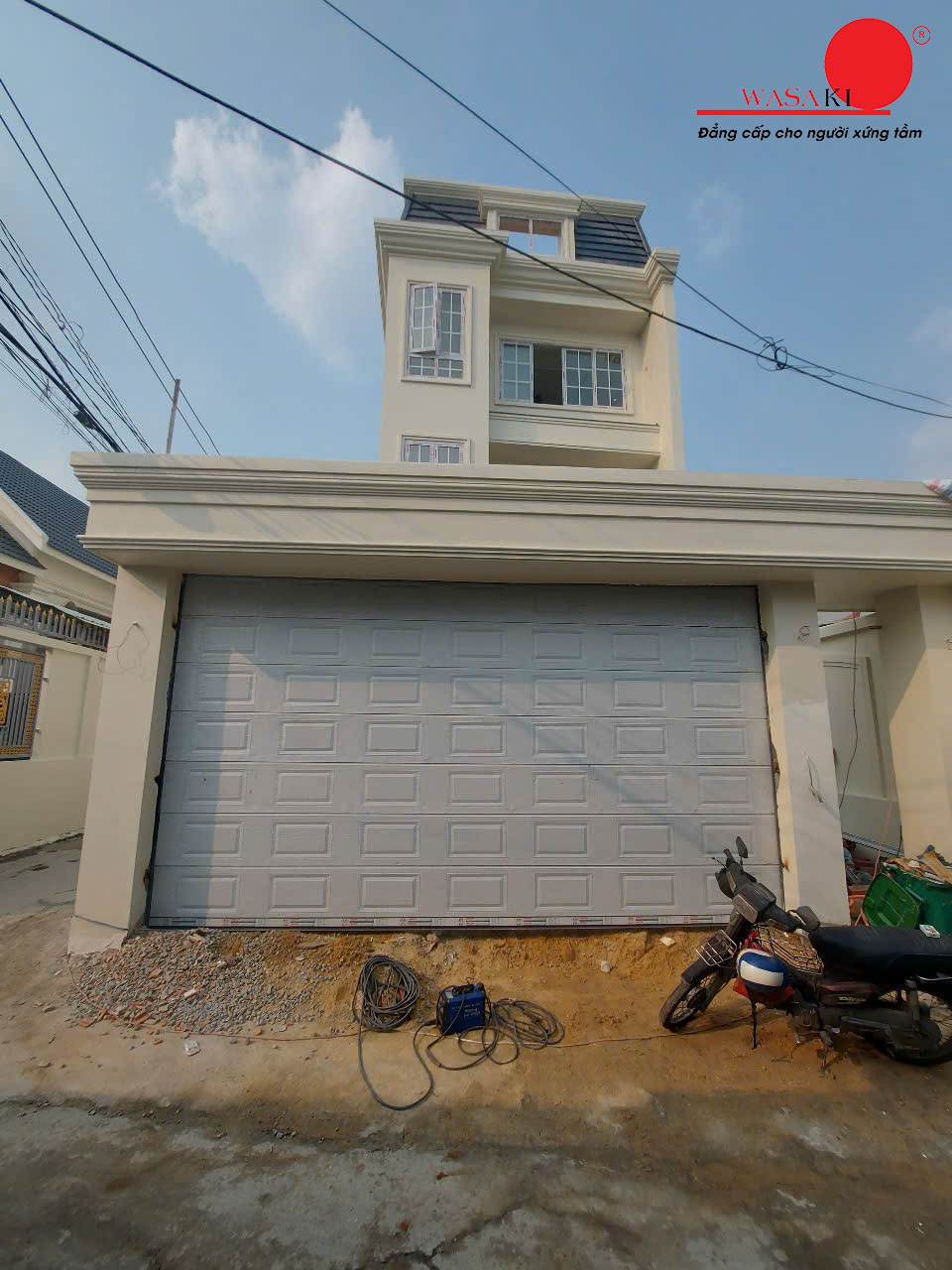 Cua-xep-lop-wasaki-g603